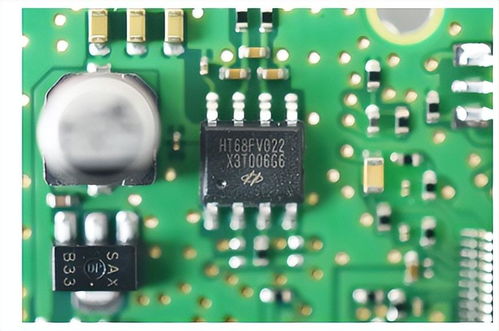 欧姆龙电子血压计拆解 揭秘高精度 多功能设计方案